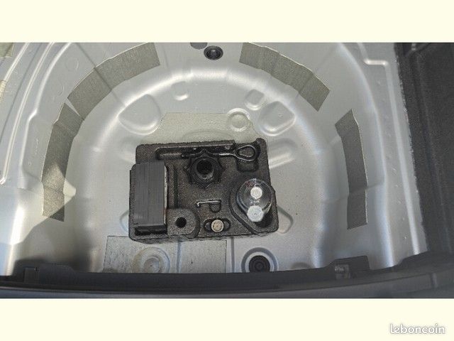 Volkswagen Polo FL 1.0 TSI 95 CH BVM5 VW EDITION (image 9)