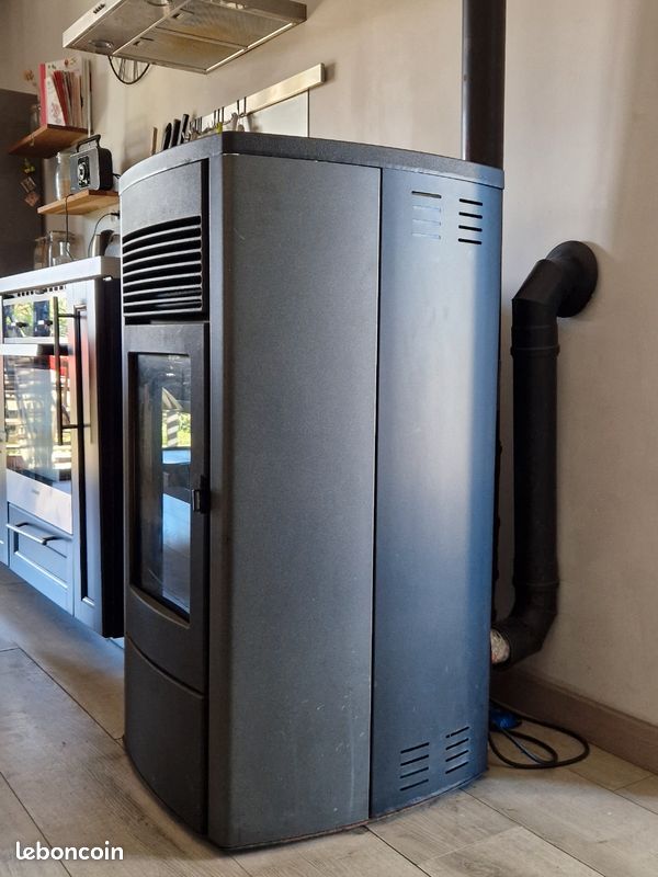 Poêle à granulés/pellets MCZ ego 2.0 C Air 8kw noir/anthracite (image 2)