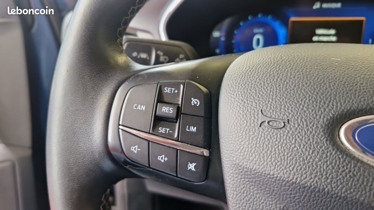 Ford Focus SW 1.5 ECOBLUE 120 SS TITANIUM X (image 21)