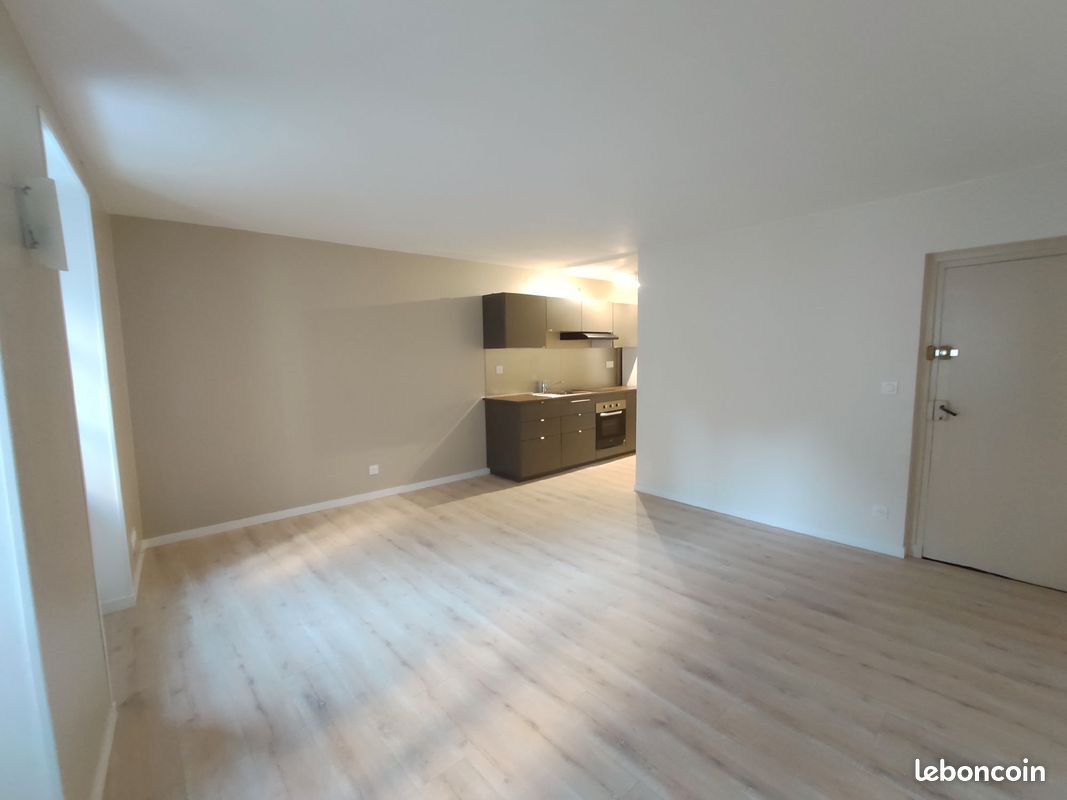Appartement 2 pièces 44 m² · à Morlaix · 44 m² · 607 €/mois