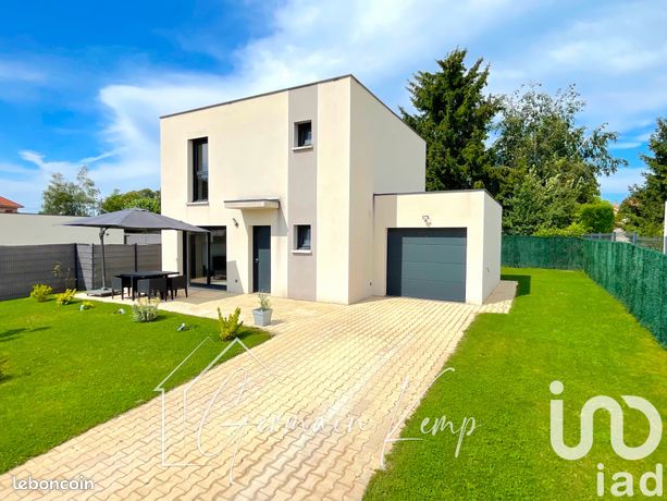 Propriété 4 pièces 90 m²