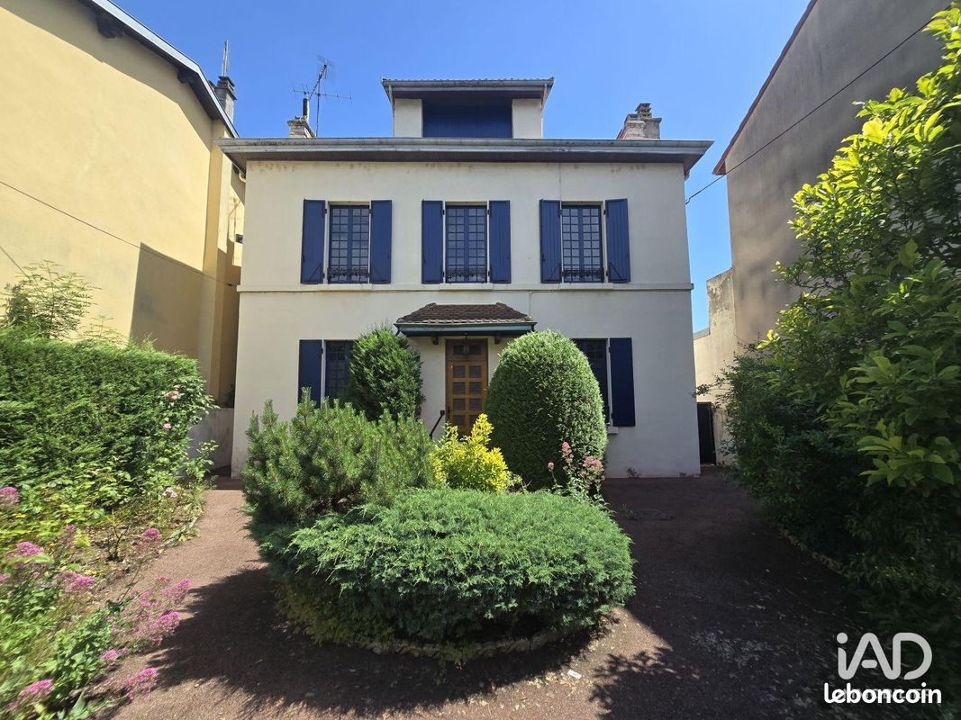 Maison 4 pièces 171 m² · à Ambérieu-en-Bugey · 171 m² · 280 000 €