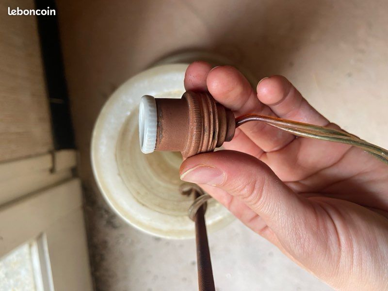 Lampe colonne en marbre (image 7)