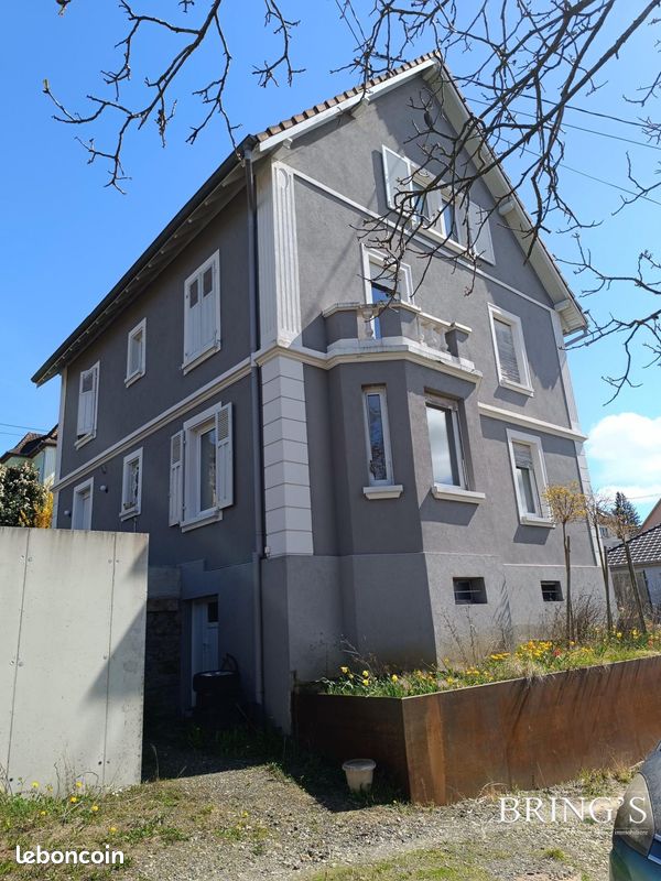 Maison 9 pièces 216 m² · à Brunstatt-Didenheim · 216 m² · 699 000 €