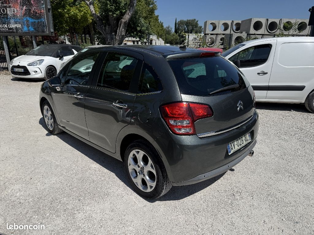 Citroën C3 HDi 90 Exclusive Distri Ok (image 6)