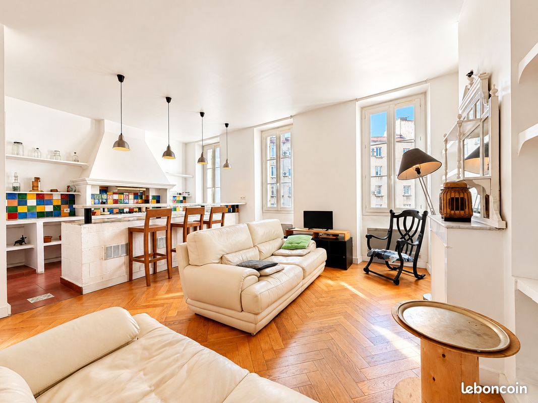 Appartement 3 pièces 69 m² · à Marseille · 69 m² · 255 000 €