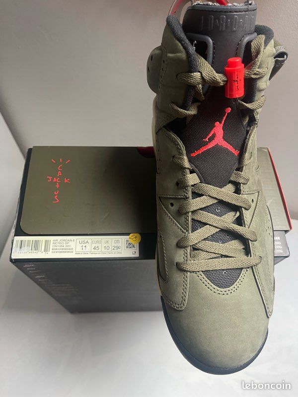 Nike air Jordan Travis Scott Chaussures