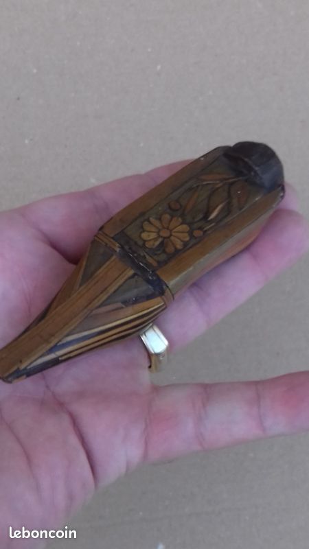 Tabatière ou boite a aiguille de couture en forme de chaussure en marqueterie de paille (image 6)