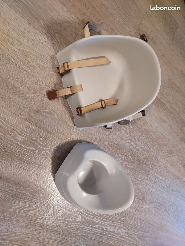 Rehausseur + pot (image 2)