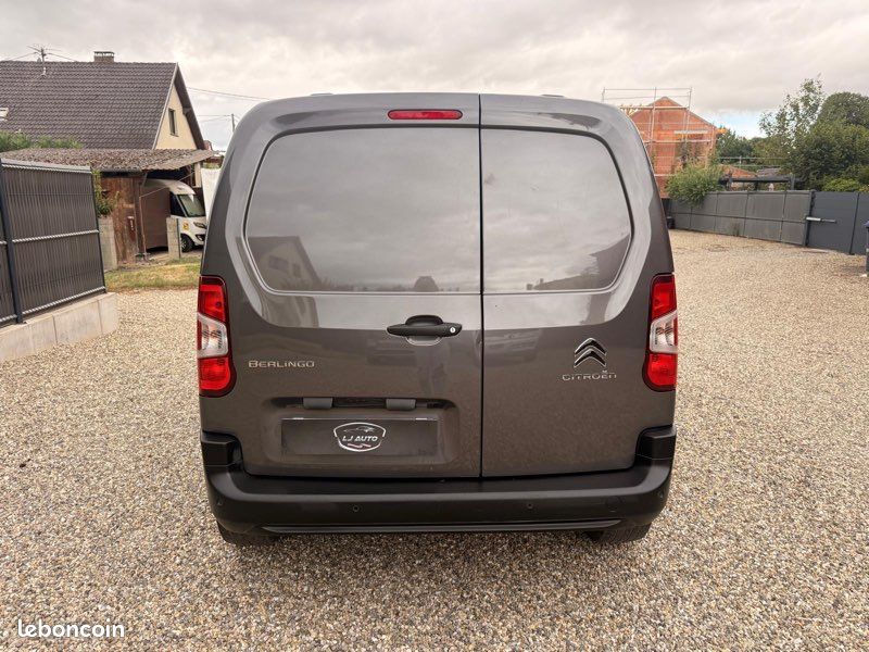 10 825 HT / CITROËN BERLINGO Van M 650kg BlueHDi 130 S&S Club EAT8 3places (image 5)