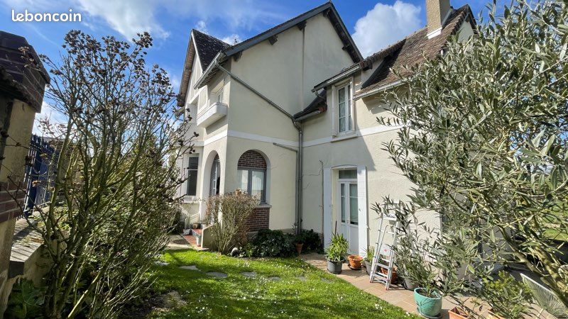 Maison 5 pièces 105 m² · à Thivars · 105 m² · 299 000 €