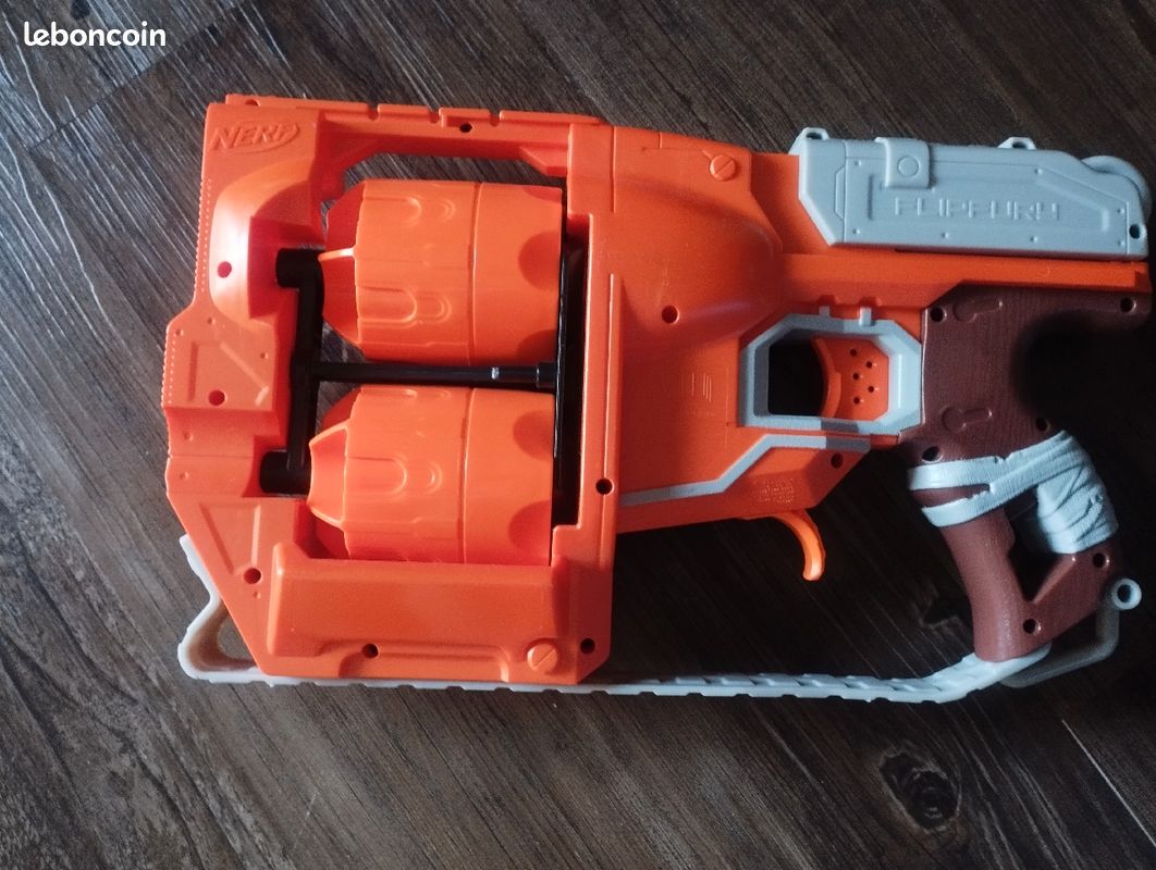 Nerf zombie avec double barillets (image 3)