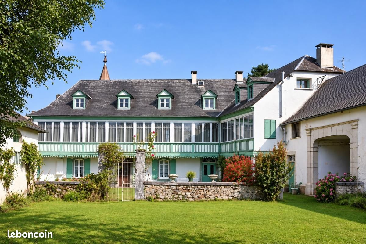 Maison 11 pièces 440 m² · à Pouzac · 440 m² · 575 000 €