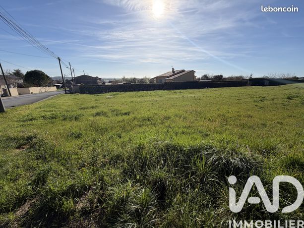 Terrain 769 m² Tourriers