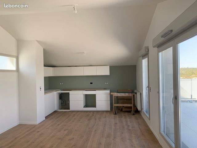 Appartement 3 pièces 77 m² · à Bègles · 77 m² · 1 030 €/mois