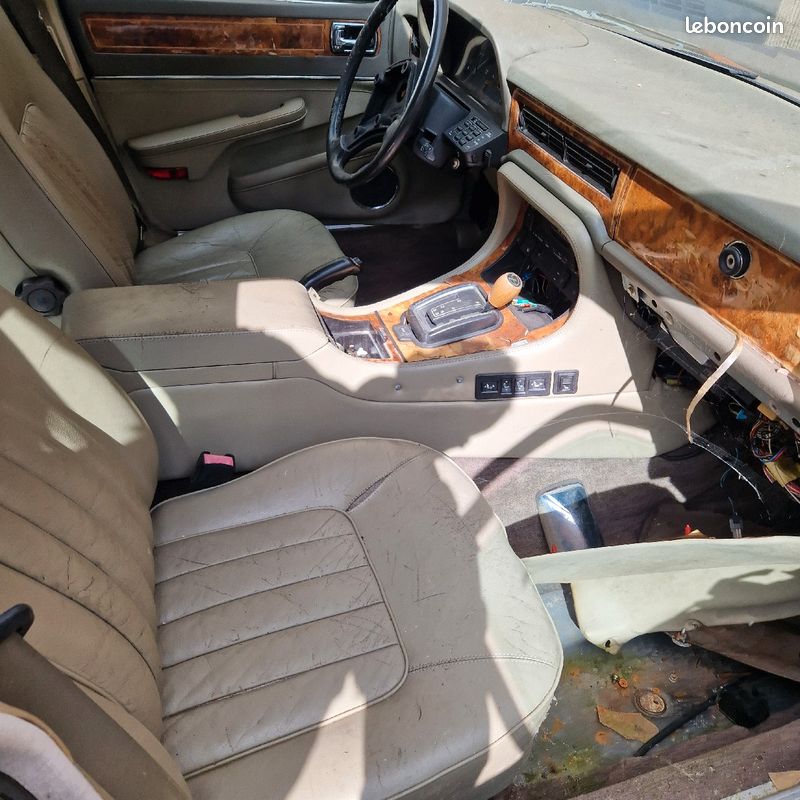 Pièces jaguar XJ6 (image 3)