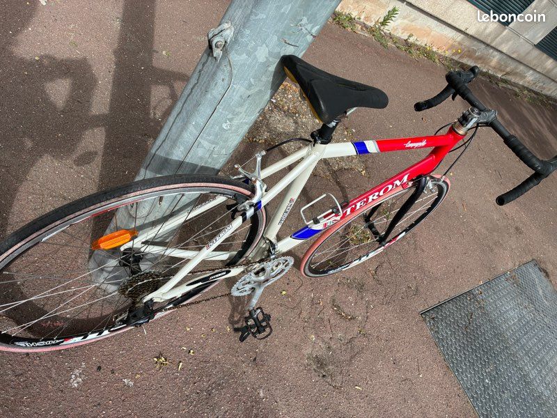 Vélo de course Interom Campagnolo aluminium (image 2)