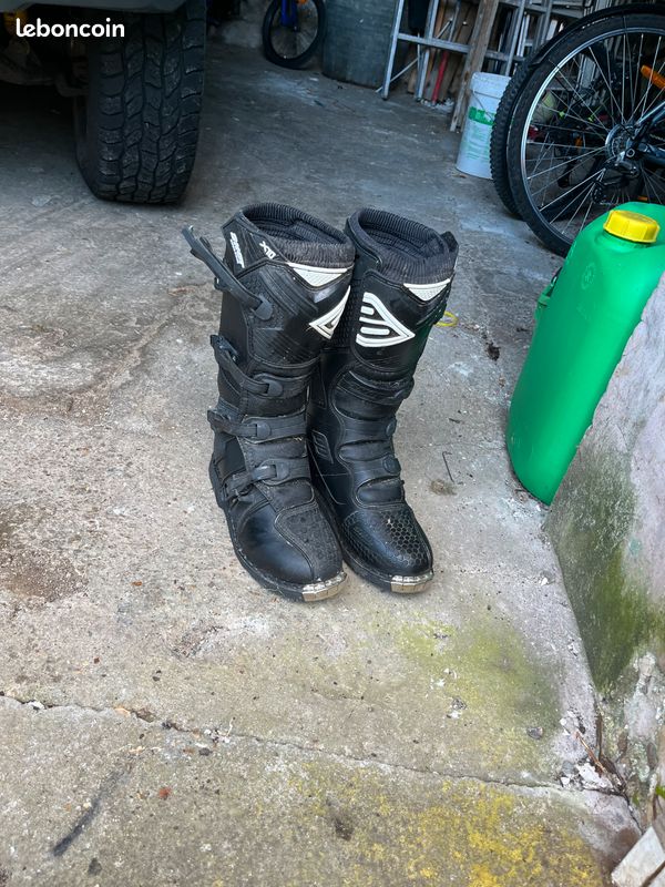 botte motocross taille 28