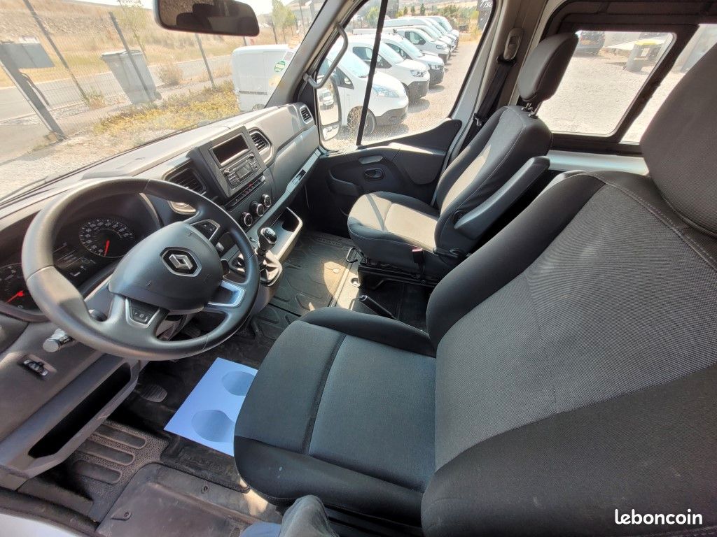 16.641 H.T. MASTER 6 PLACES DCI 135 L3H2 An 2020 CTTE C.A, AUTODIRECT (image 3)