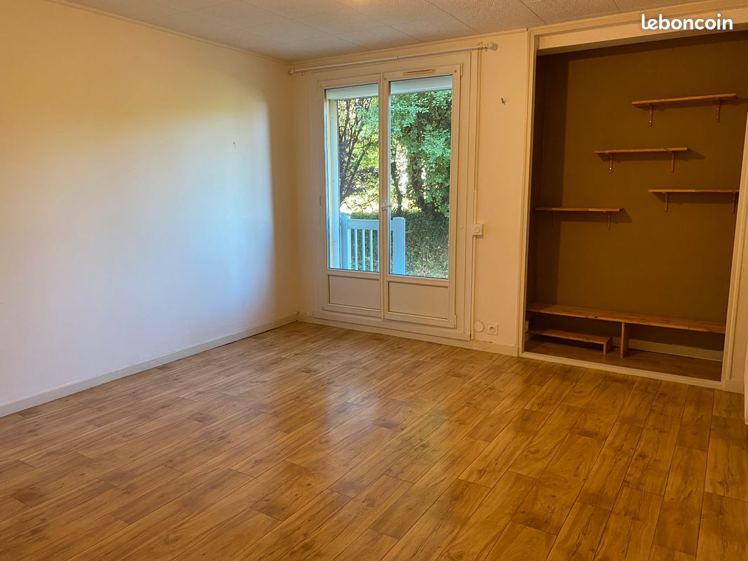 Appartement 3 pièces 62 m² · à Besançon · 62 m² · 590 €