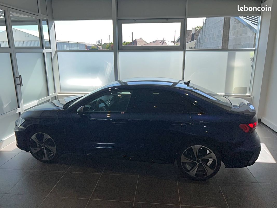 AUDI A3 Berline 35 TFSI Mild Hybrid 150 S tronic 7 S line (image 6)