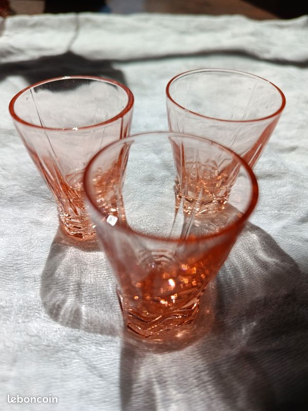 13 verres vintage Rosaline formes et contenances diverses (image 8)