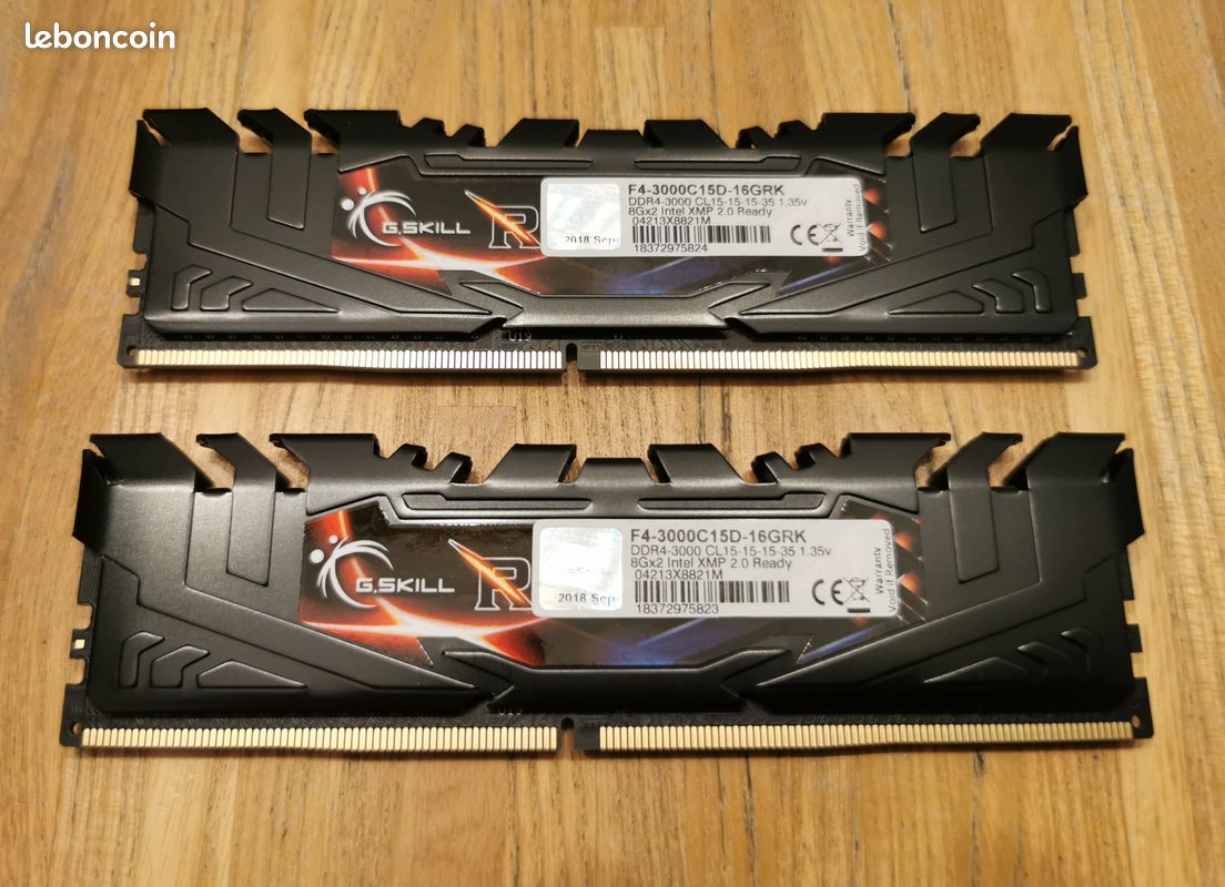 2 barrettes RAM Gskill DDR4 2x8 16Go - Accessoires informatique