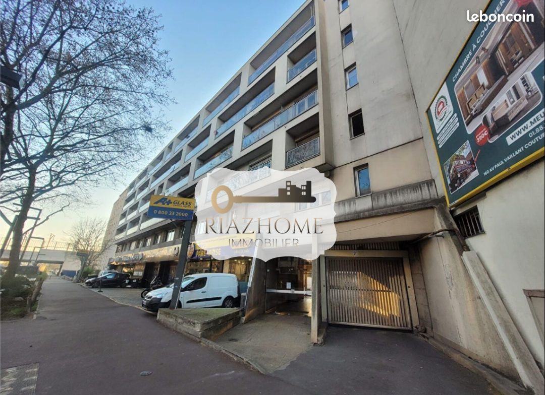 Parking 14 m² · à Le Bourget · 14 m² · 13 500 €