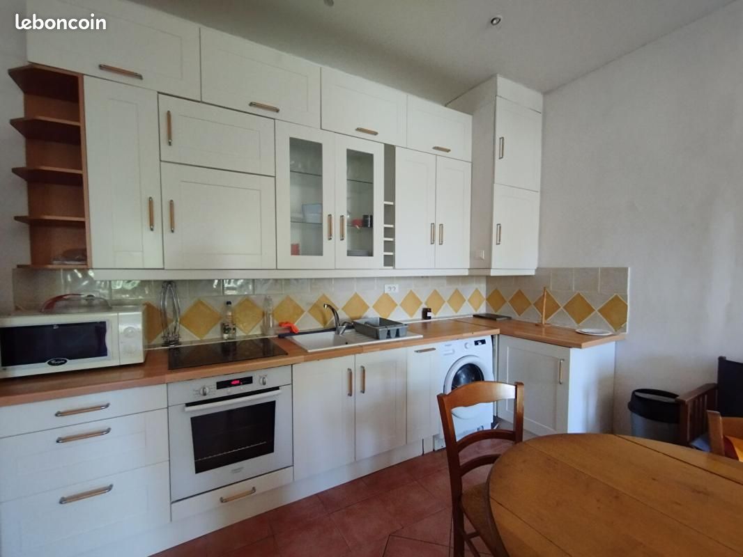 Appartement 2 pièces 42 m² · à Marseille · 42 m² · 898 €/mois