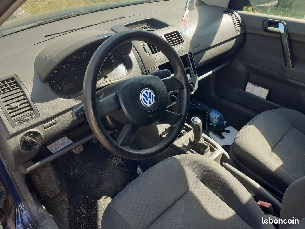 Polo 4 intérieur et accessoires (image 1)