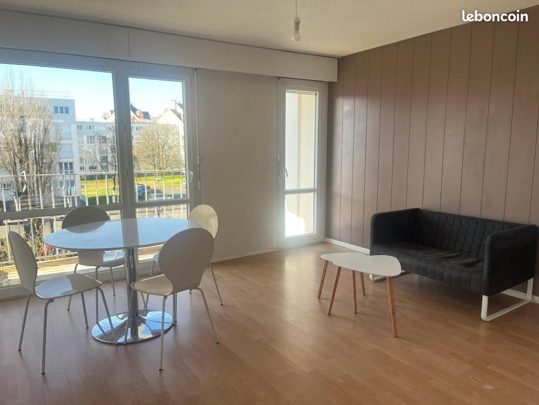 Appartement 1 pièce 38 m² · à Laval · 38 m² · 495 €
