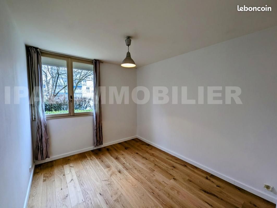 Appartement 2 pièces 45 m² - Cenon 33150 (image principale 4)