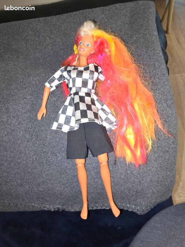 POUPÉE MATTEL MODÈLE "Barbie" des années 80' N°764 EUR 12,90 - FR