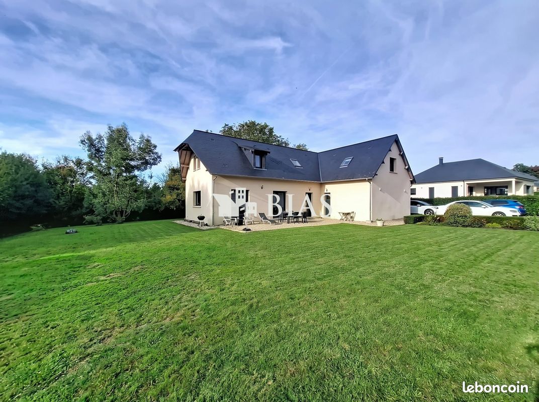 Maison 6 pièces 142 m² · à Pont-l'Évêque · 142 m² · 498 000 €