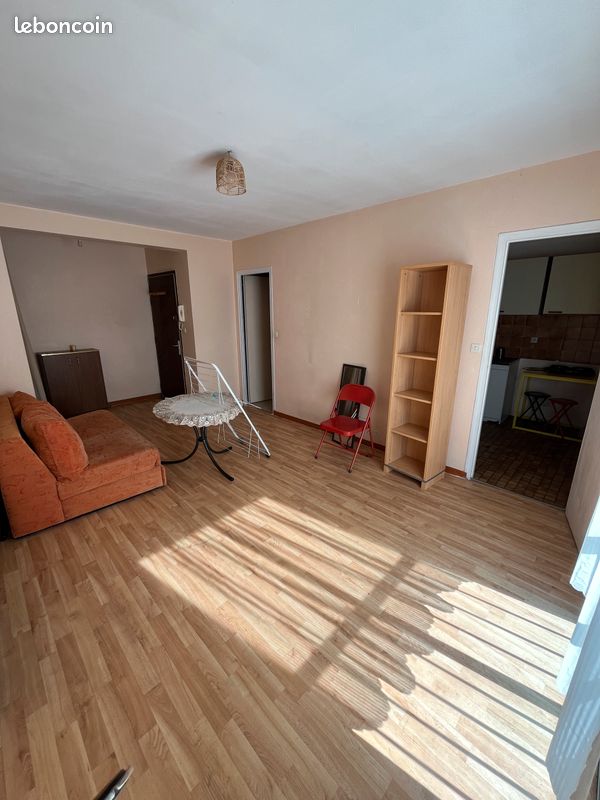 Appartement 1 pièce 28 m² · à Angers · 28 m² · 595 €