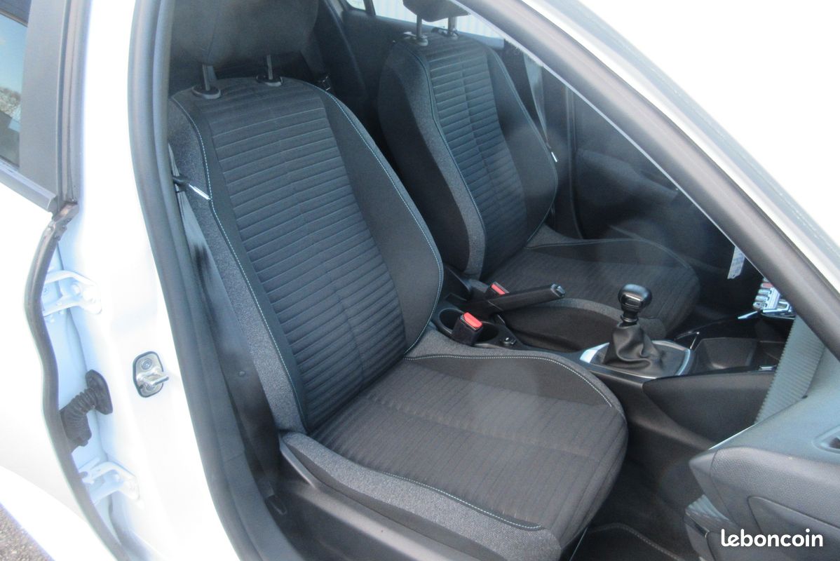 Peugeot 208 style puretech 100ch bvm6 (image 10)