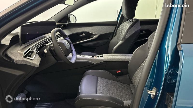 Peugeot 3008 1.2 Hybrid 136ch Allure e-DCS6 (image 12)