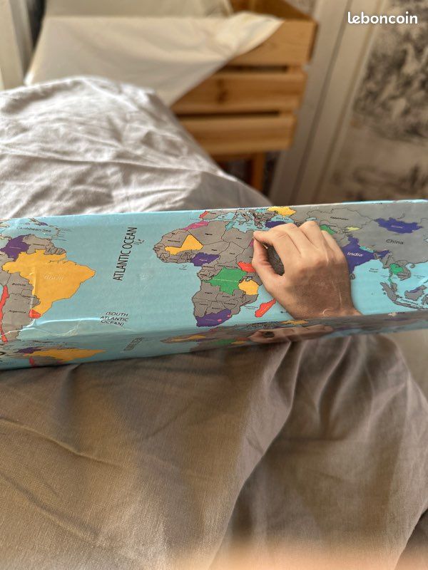 Mappemonde a gratter (image 2)