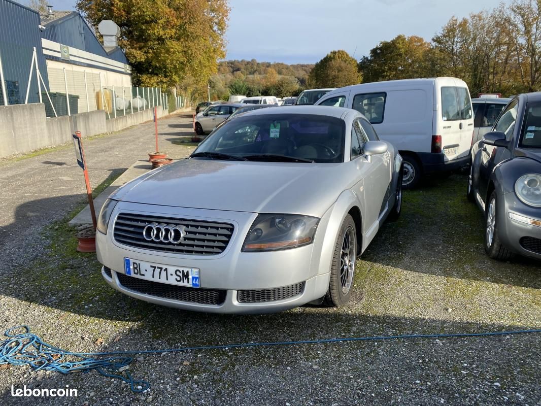 Audi TT 1.8 180 CV BVM6 FINITION S-LINE VENTE A MARCHAND (image 2)