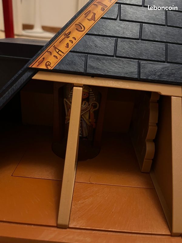Pyramide playmobil et personnages oasis (image 7)