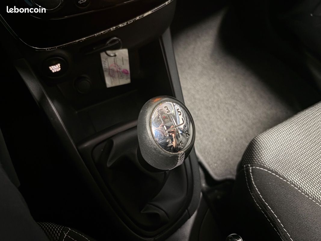 Renault CLIO IV Dynamique 1.2 73ch REGULATEUR - GPS - BLUETOOTH (image 15)