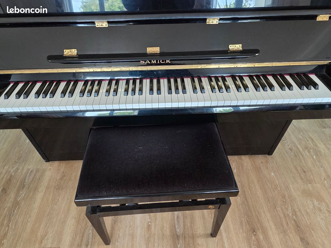Piano droit samik (image 3)