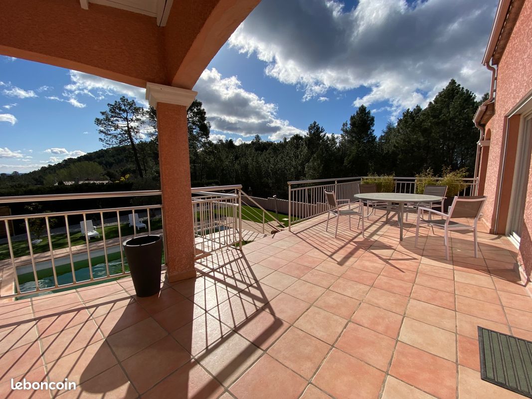 La Bastide du Mazel luxueuse villa indépendante climatisée avec piscine pour 6 personnes (image 5)
