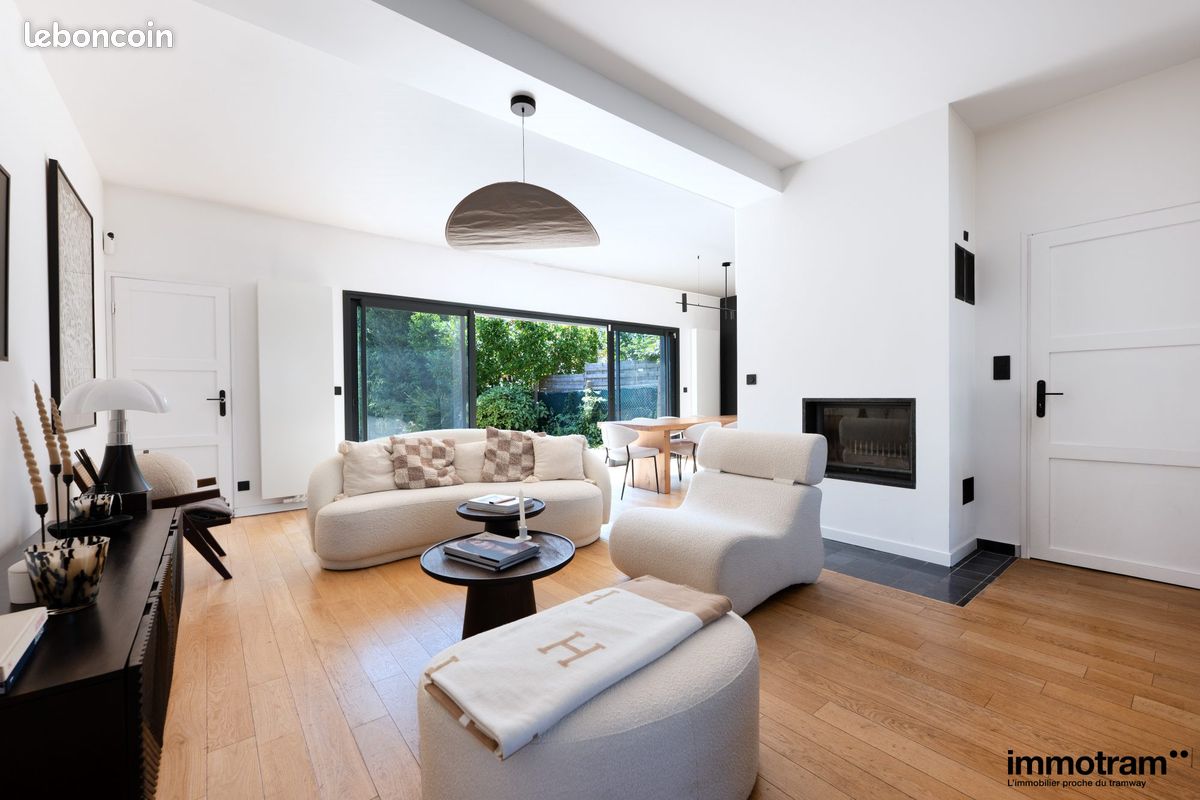 Maison 5 pièces 100 m² · à Tourcoing · 100 m² · 345 000 €