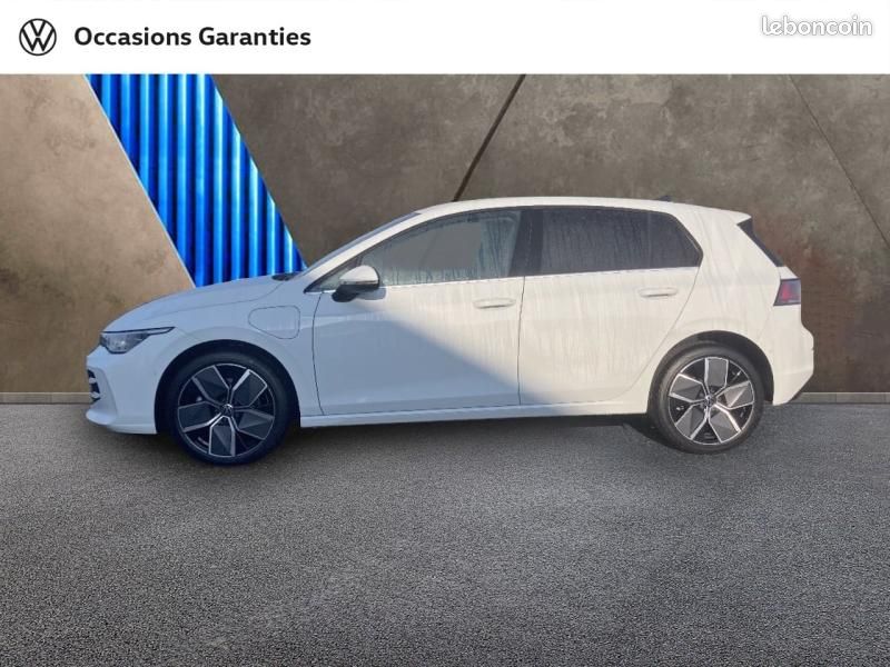 Volkswagen Golf 1.5 eHybrid 204ch Style DSG6 (image 2)