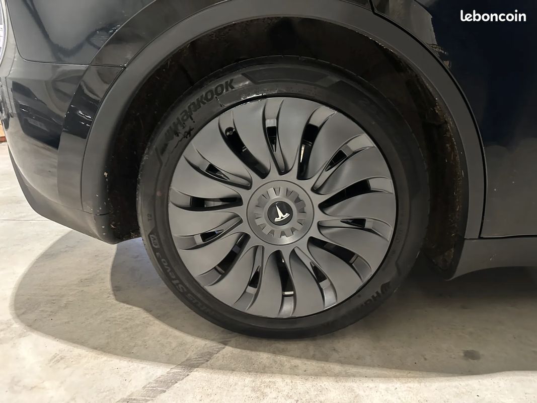 TESLA Model Y LONG RANGE RWD - 2024 - Toit ouvrant - Automatique (image 18)