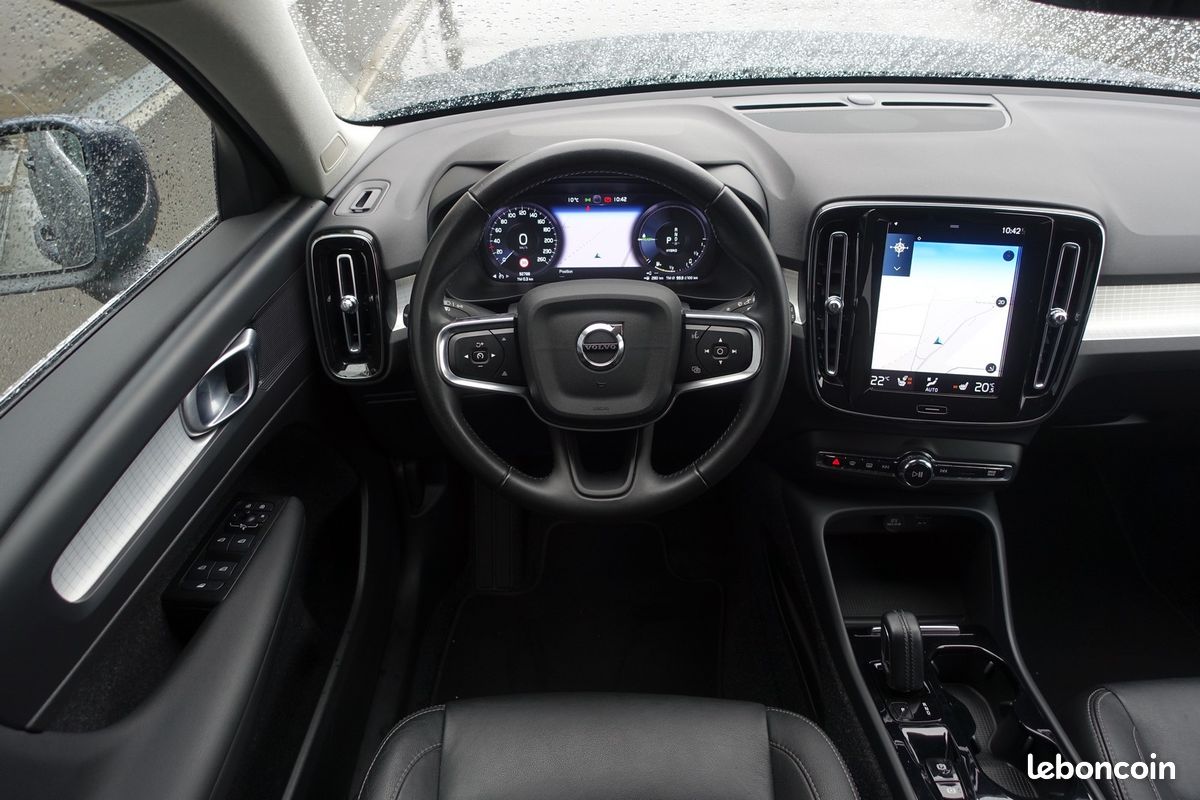 XC40 T4 Hybride Rechargeable Geartronic Inscription 211ch Cuir chauffant/Gps Europe/Caméra de recul/Carplay/Accès confort/Attelage/1*Main/Garantie 12 mois (image 13)