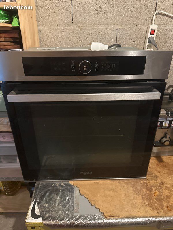 Four encastrable whirlpool 6th sence (image 1)