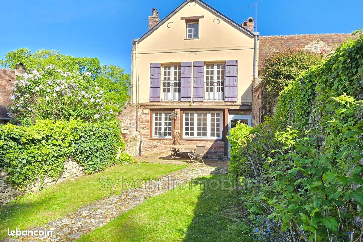 Maison 5 pièces 141 m² · à Gerberoy · 141 m² · 345 000 €