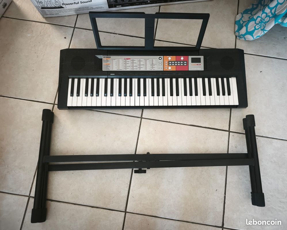 Clavier Yamaha (image 1)